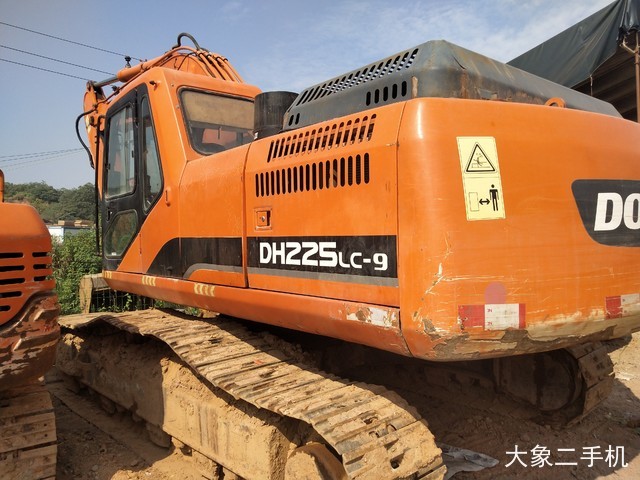 斗山 DH225LC-7 挖掘机