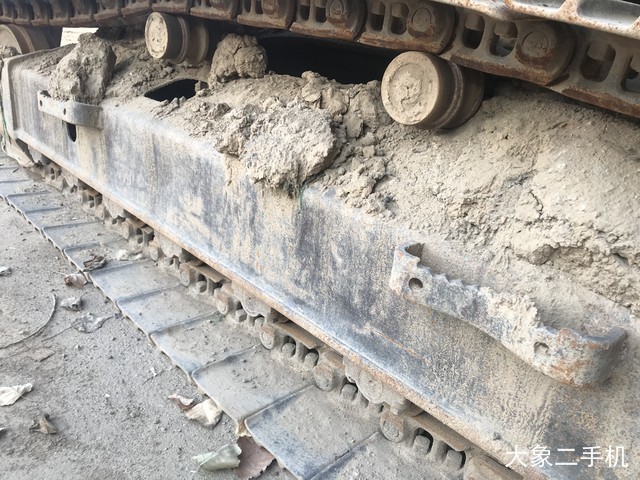 小松 PC220-8 挖掘机