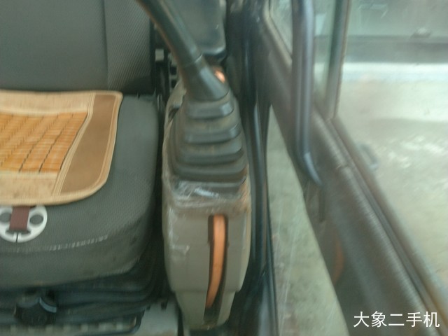 凯斯 CX300B 挖掘机