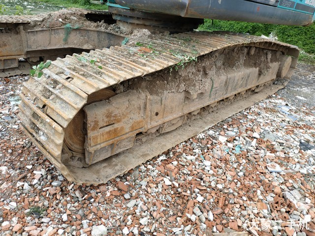 神钢 SK260LC-8 挖掘机