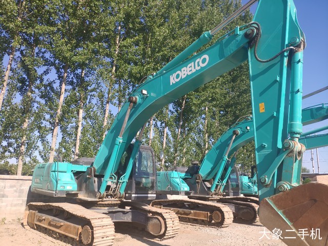 神钢 SK330-10 挖掘机