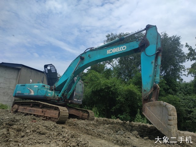 神钢 SK350LC-8 挖掘机