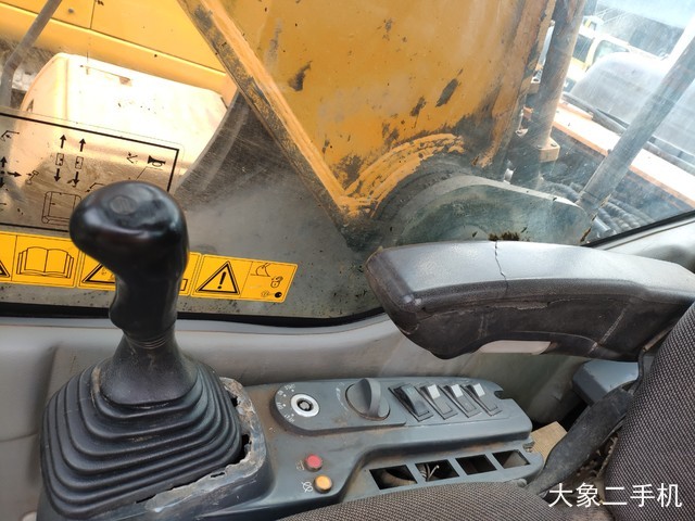 三一重工 SY235C 挖掘机