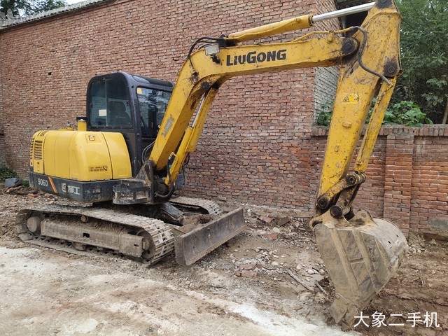 柳工 CLG906D 挖掘机