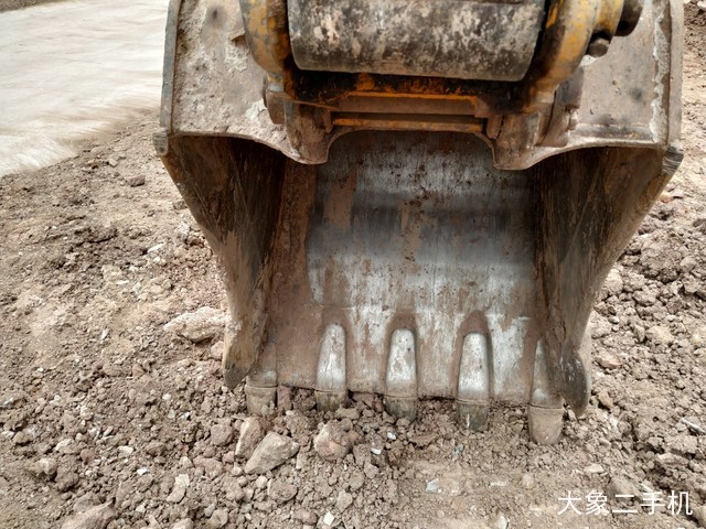 徐工 XE135D 挖掘机