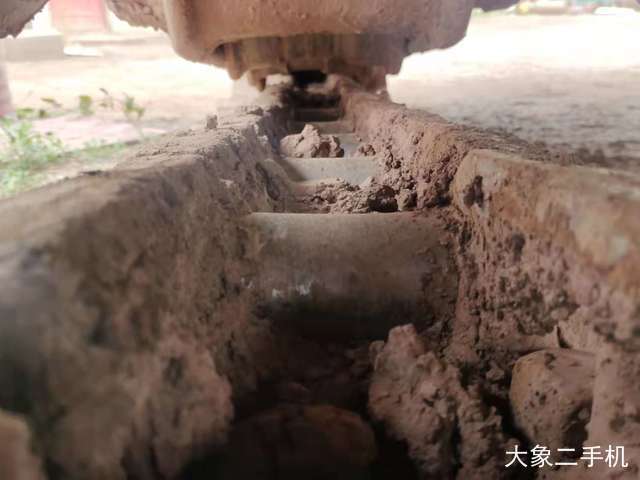 山东临工 E6300F 挖掘机