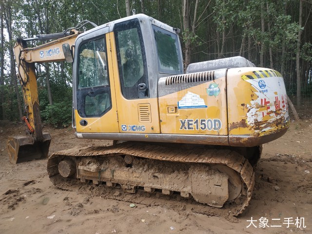 徐工 XE150D 挖掘机