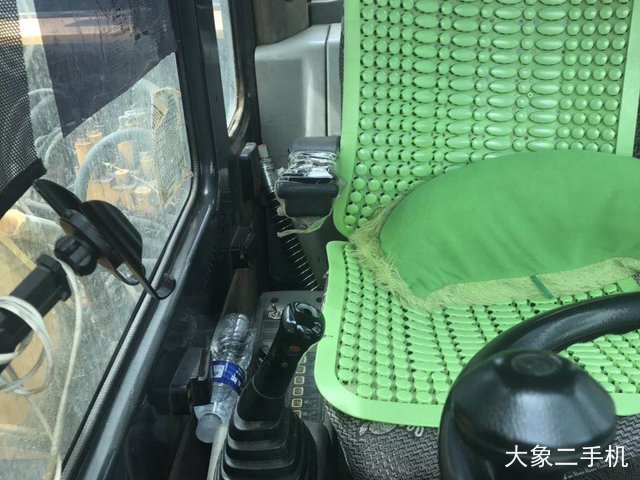 现代 R150W-7 挖掘机