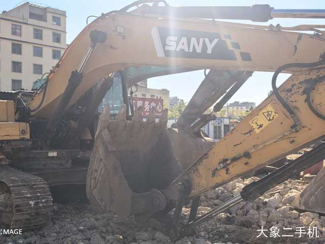 三一重工 SY245H 挖掘机