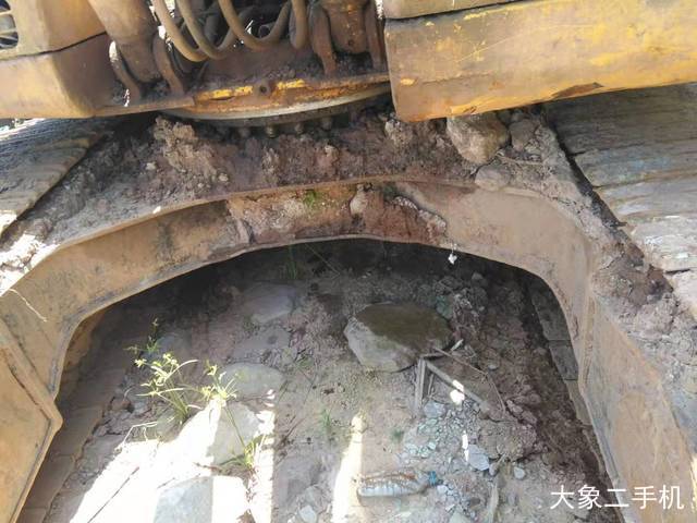 卡特彼勒 320B 挖掘机