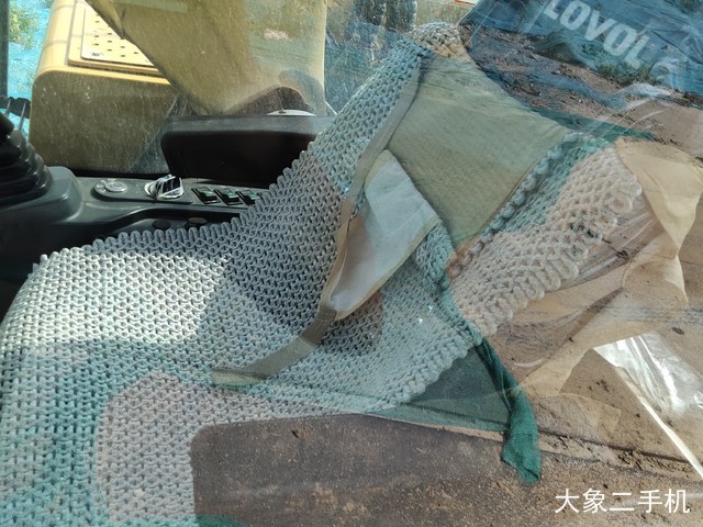 雷沃重工 FR220E 挖掘机