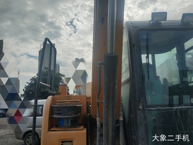 三一重工 SY65C 挖掘机