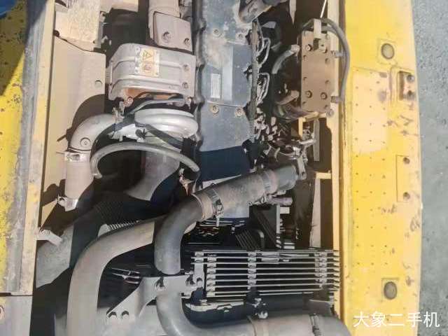 小松 PC200-8 挖掘机