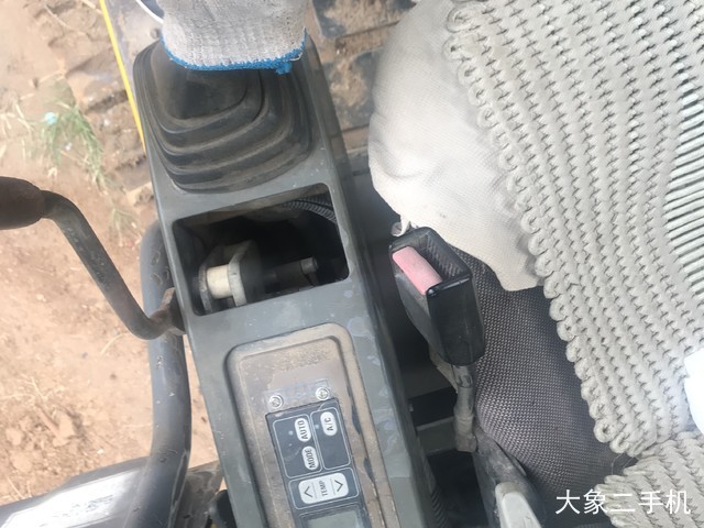 龙工 LG6225D 挖掘机