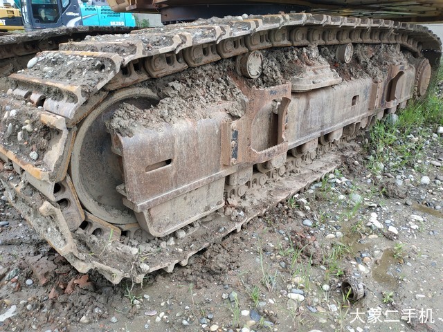 卡特彼勒 374DL 挖掘机