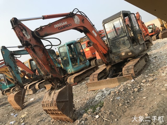 斗山 DH55-V 挖掘机