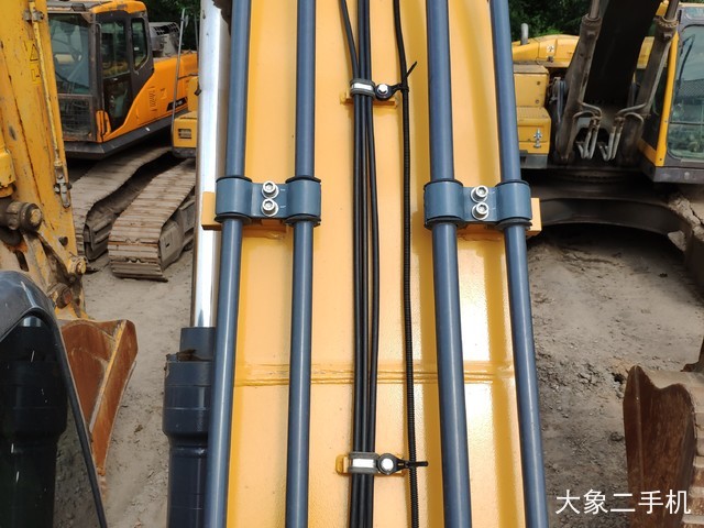 徐工 XE200D 挖掘机