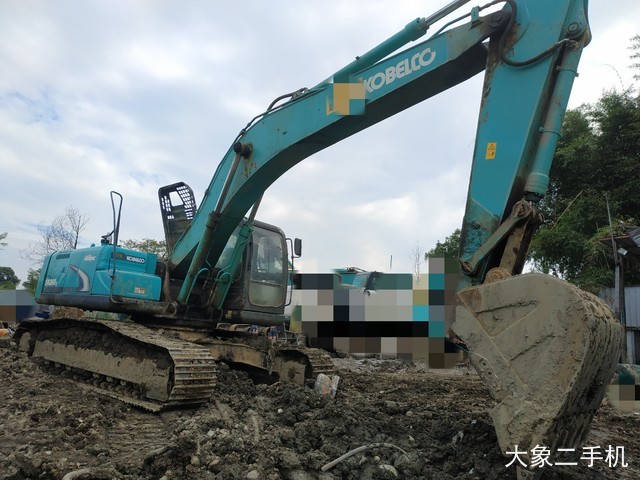 神钢 SK260LC-8 挖掘机