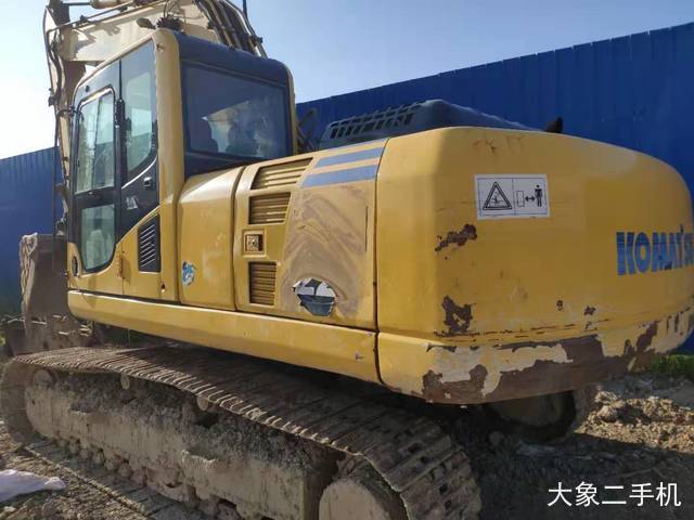 小松 PC220-8 挖掘机