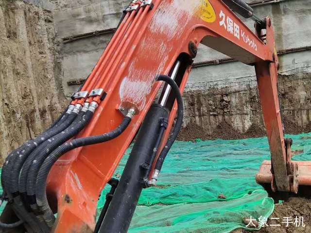 久保田 KX155-5 挖掘机