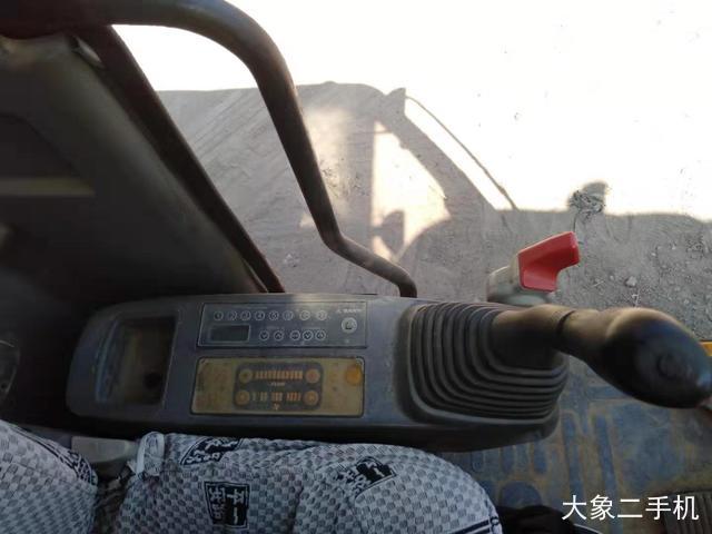 三一重工 SY75C 挖掘机