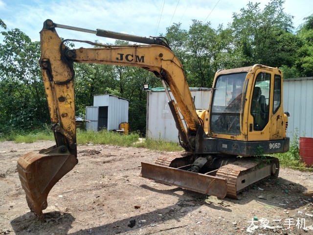 山重建机 JCM906D 挖掘机