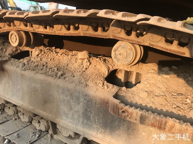 小松 PC220-8M0 挖掘机