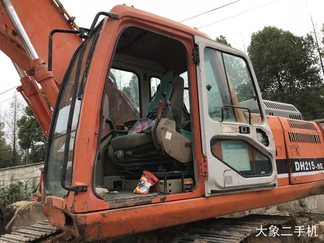 斗山 DH215-9 挖掘机