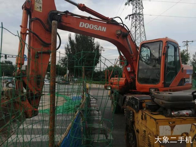 斗山 DH150W-7 挖掘机