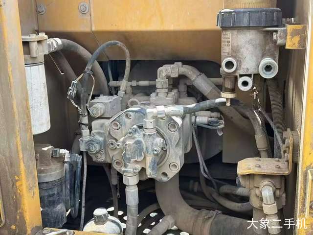 徐工 XE135D 挖掘机