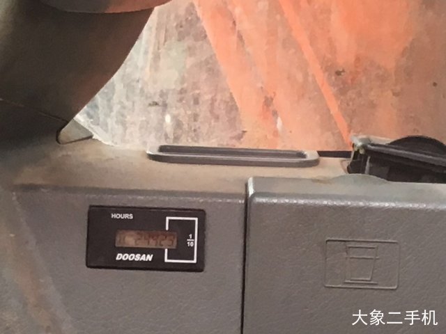 斗山 DX120 挖掘机