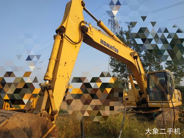 小松 PC240LC-8 挖掘机