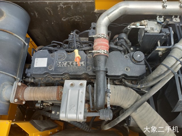 龙工 LG6245E 挖掘机