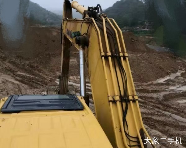 小松 PC270-7 挖掘机