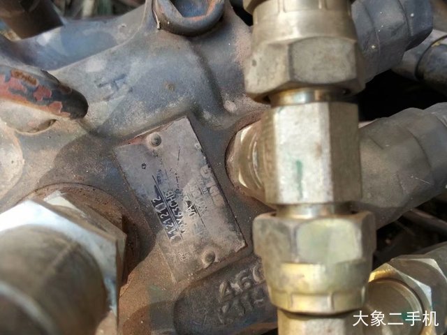 山东临工 LG6135E 挖掘机