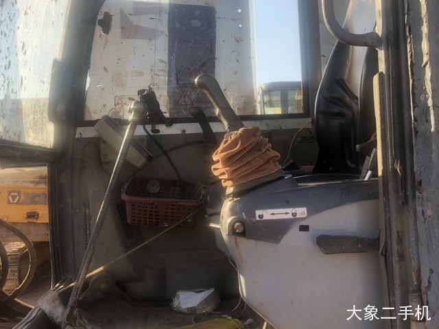 徐工 XE60 挖掘机