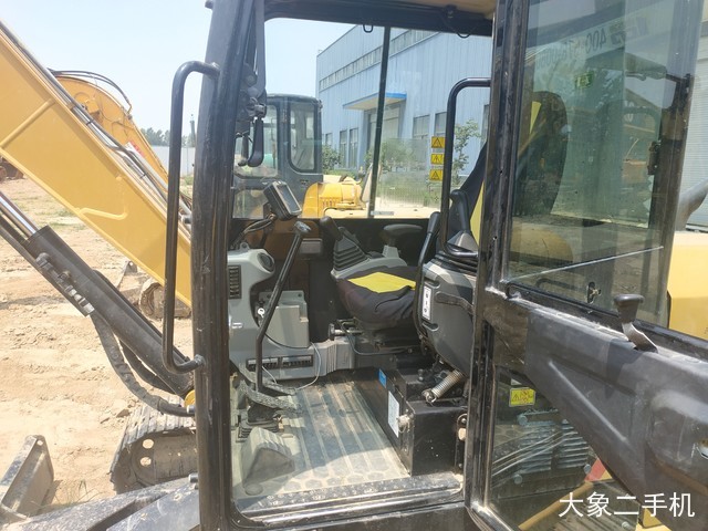 卡特彼勒 306E2 挖掘机