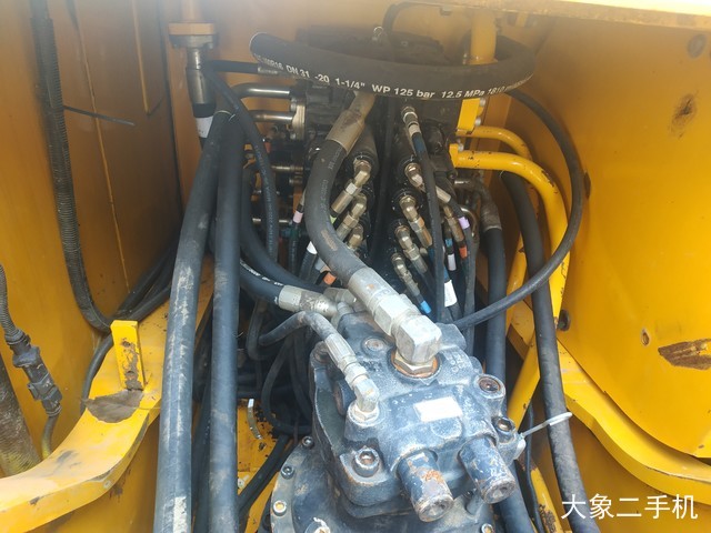 杰西博 JS210LC 挖掘机