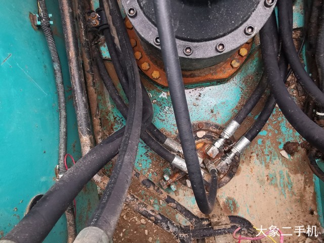 神钢 SK250 挖掘机