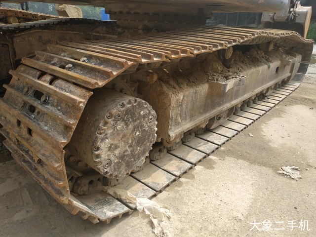 徐工 XE265C 挖掘机