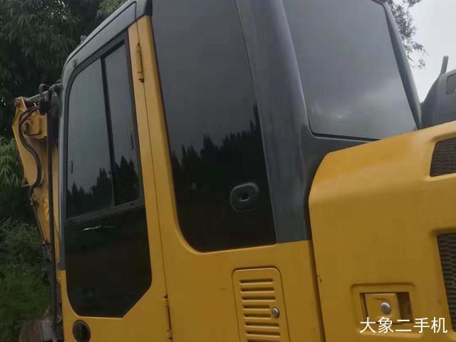 徐工 XE135D 挖掘机