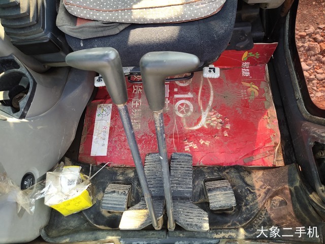 神钢 SK260LC-8 挖掘机