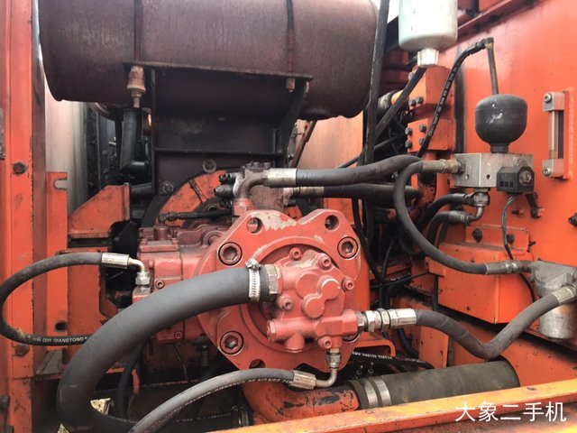 斗山 DH220-5 挖掘机