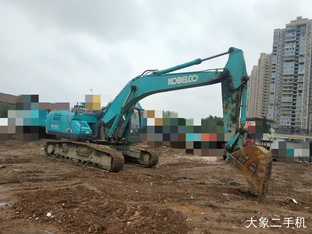 神钢 SK260LC-10 挖掘机