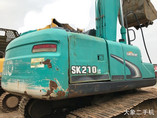 神钢 SK210LC-8 挖掘机