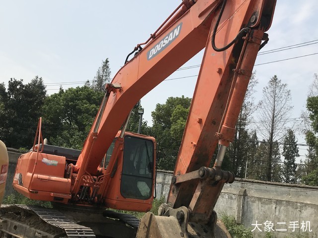 斗山 DH215-9E 挖掘机