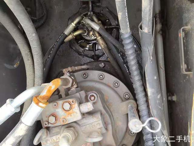 沃尔沃 EC240BLC 挖掘机