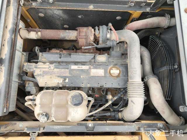 山东临工 E7150F 挖掘机