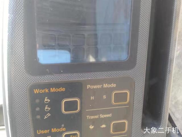 现代 R305LC-7 挖掘机