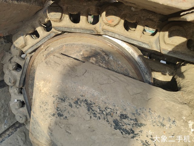 龙工 LG6225E 挖掘机